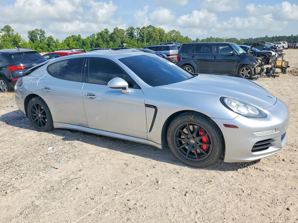 Photo 4 from auction – 2015 PORSCHE PANAMERA with VIN WP0AA2A73FL004012