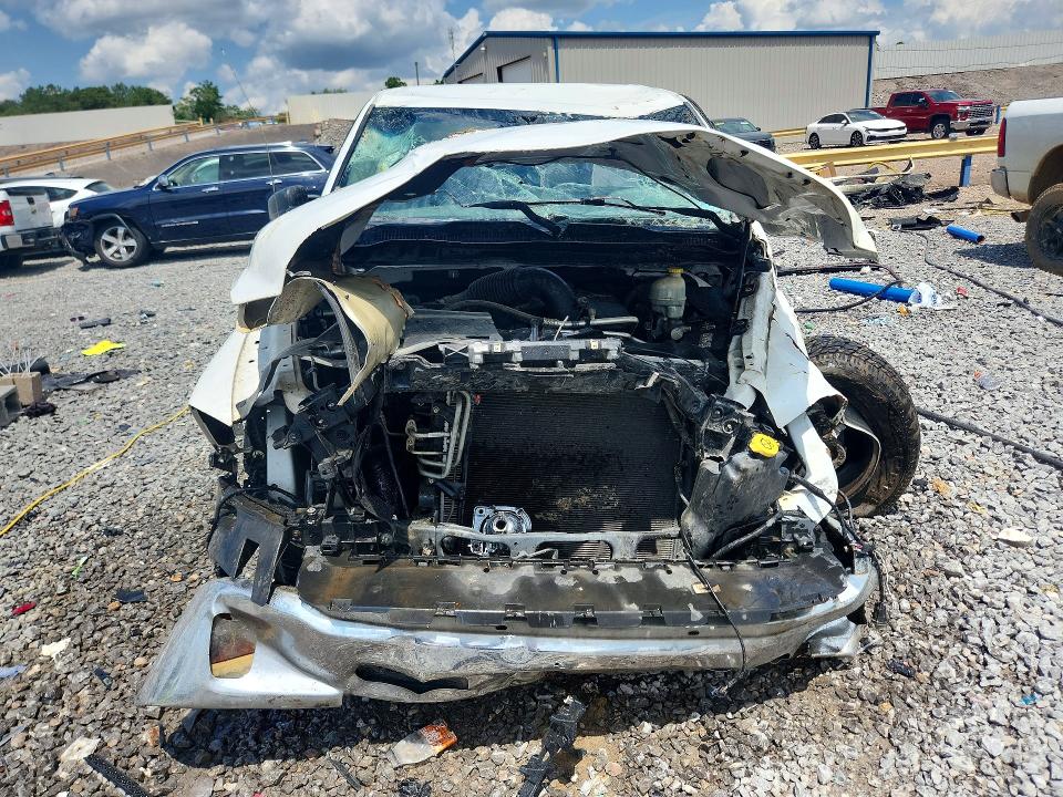 Photo 5 from auction – 2016 RAM 1500 with VIN 1C6RR6GTXGS394046
