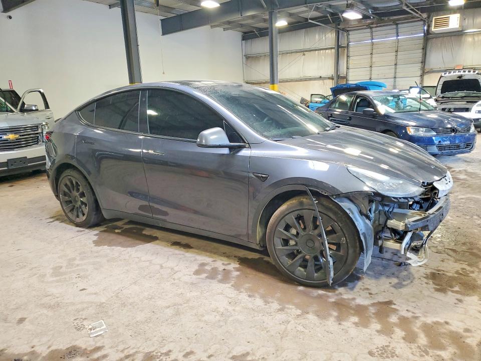 Photo 4 from auction – 2021 TESLA MODEL Y with VIN 5YJYGAEEXMF263046