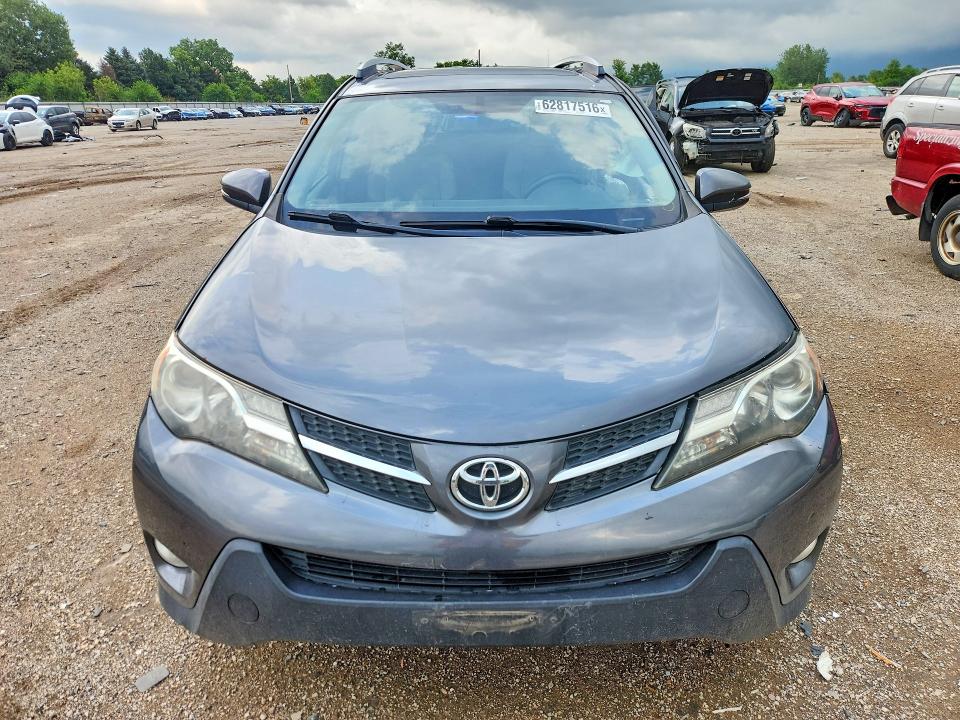 Photo 5 from auction – 2015 TOYOTA RAV4 with VIN JTMRFREV7FD135069