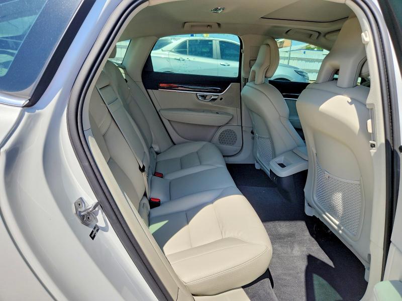 Photo 10 from auction – 2017 VOLVO S90 with VIN YV1A22MK0H1011702