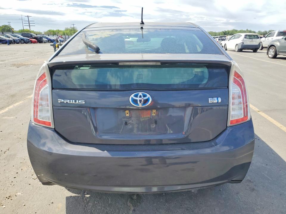 Photo 6 from auction – 2014 TOYOTA PRIUS with VIN JTDKN3DU5E1765523