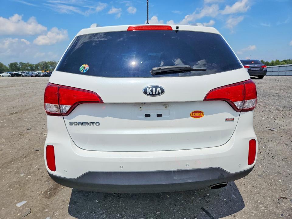 Photo 6 from auction – 2014 KIA SORENTO with VIN 5XYKTDA71EG544432