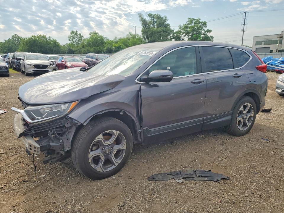 HONDA CR-V 2018 with VIN 7FARW2H5XJE048842 - Photo from auction