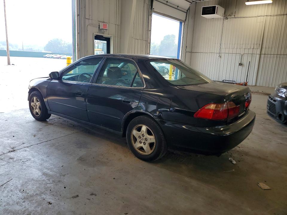 Photo 2 from auction – 2000 HONDA ACCORD with VIN 1HGCG1652YA097422