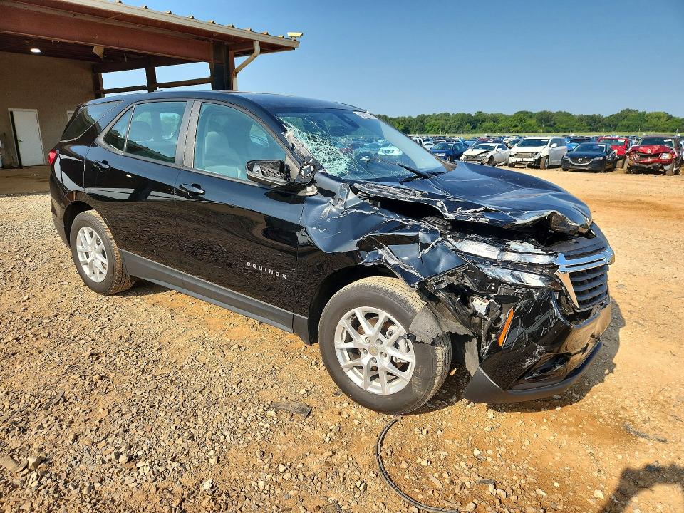 Photo 4 from auction – 2022 CHEVROLET EQUINOX with VIN 2GNAX5EV4N6104403