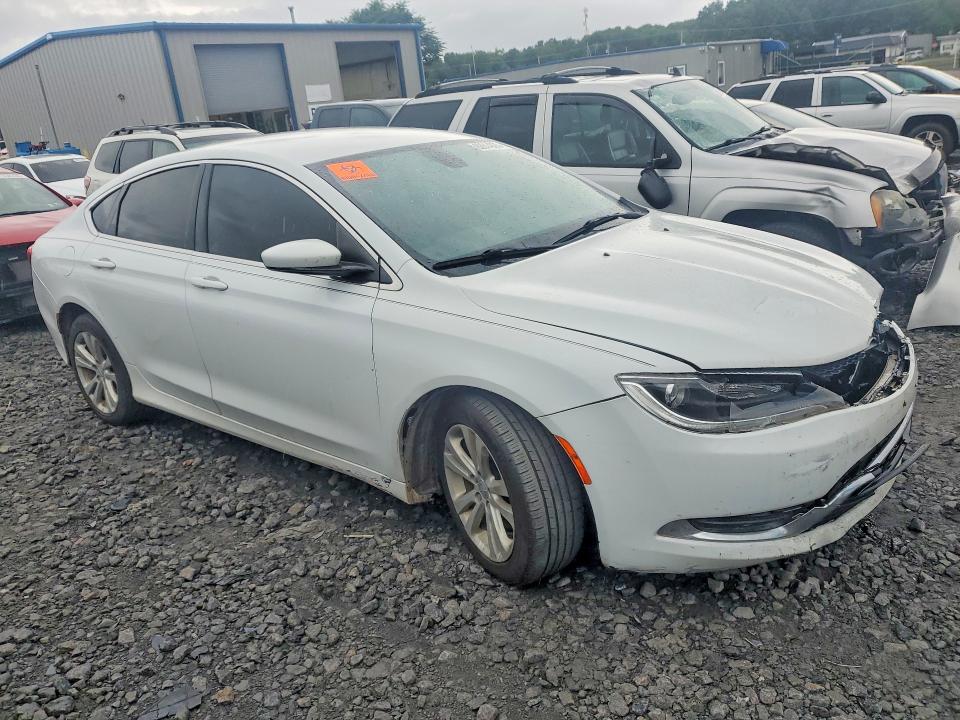 Photo 4 from auction – 2015 CHRYSLER 200 with VIN 1C3CCCAB3FN725534