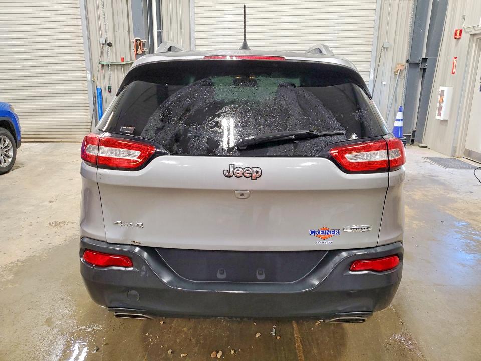 Photo 6 from auction – 2017 JEEP CHEROKEE with VIN 1C4PJMCS1HW538683