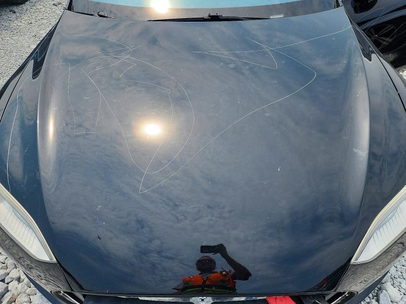 Photo 11 from auction – 2013 TESLA MODEL S with VIN 5YJSA1CP6DFP07910