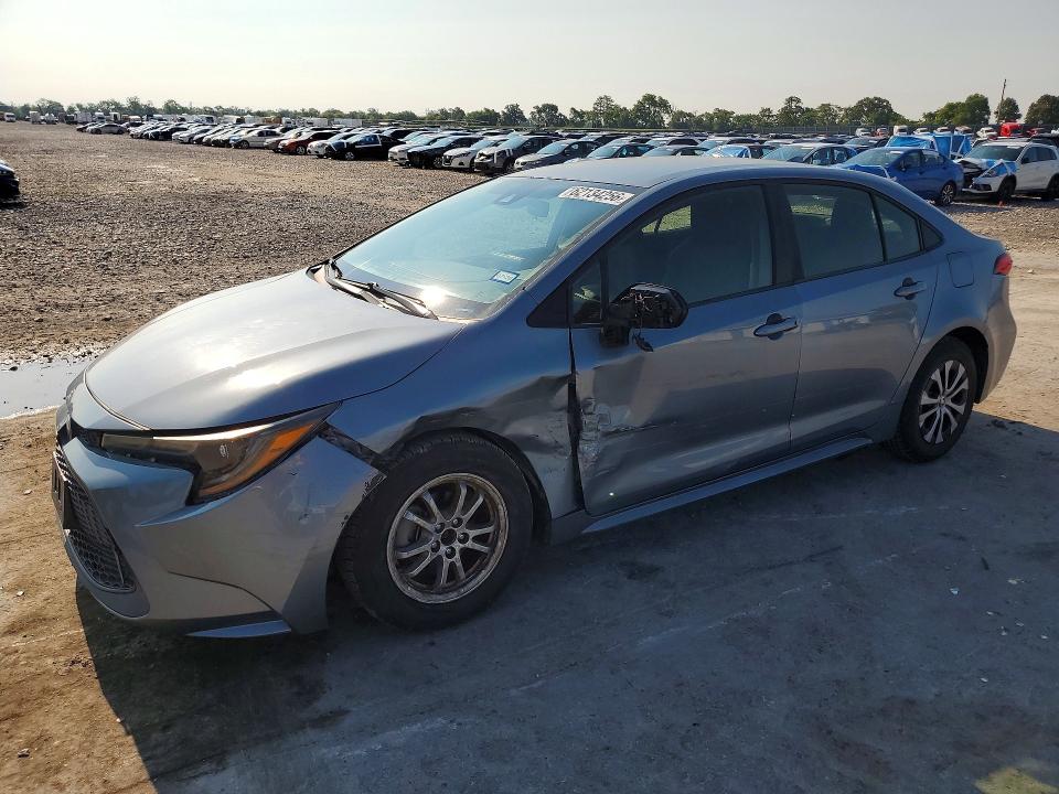 TOYOTA COROLLA 2022 with VIN JTDEAMDE7NJ049942 - Photo from auction