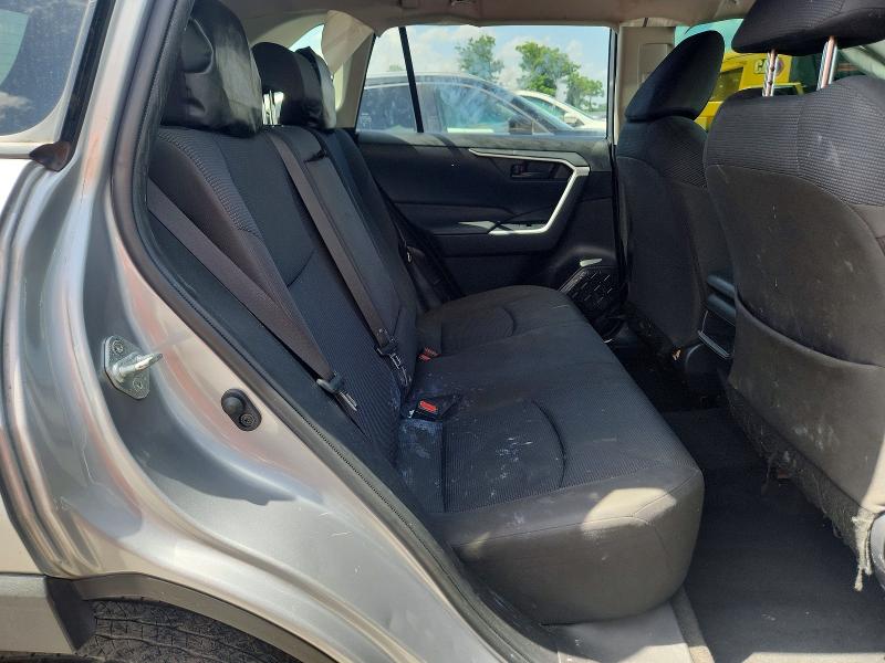 Photo 11 from auction – 2019 TOYOTA RAV4 with VIN JTMH1RFV3KD034498