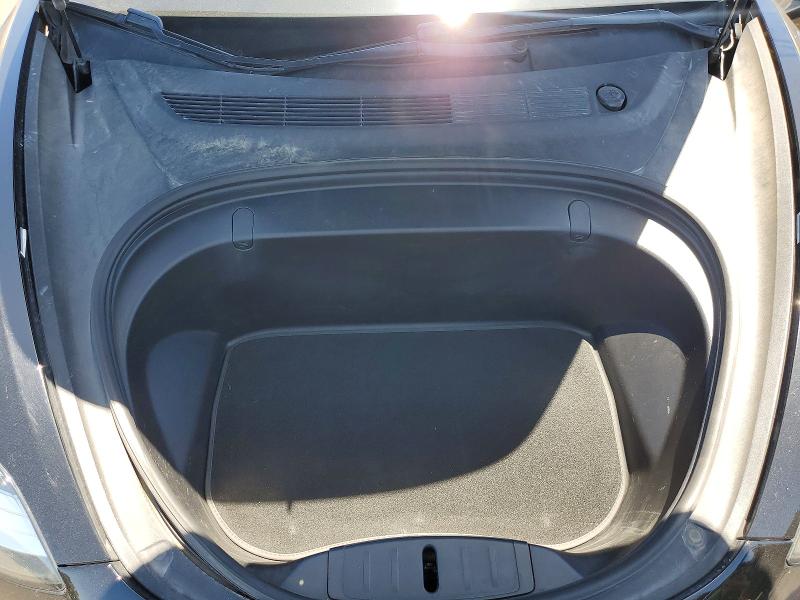 Photo 11 from auction – 2018 TESLA MODEL 3 with VIN 5YJ3E1EA4JF172346