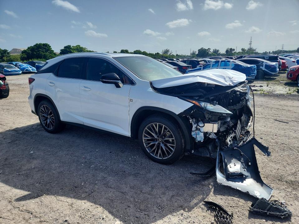 Photo 4 from auction – 2022 LEXUS RX with VIN 2T2YZMDAXNC327808
