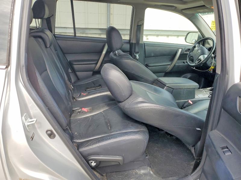 Photo 11 from auction – 2011 TOYOTA HIGHLANDER with VIN JTEBC3EH8B2001903