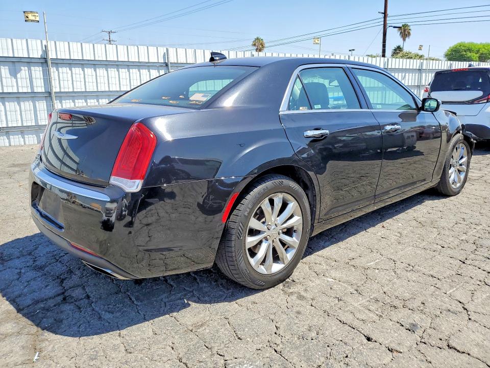 Снимка 3 от търг – 2020 CHRYSLER 300 с VIN 2C3CCAKG6LH154866
