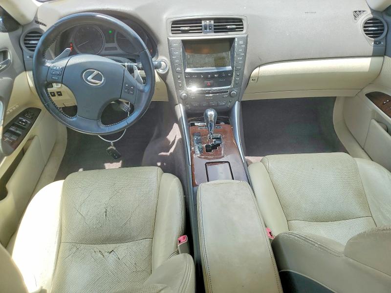 Photo 8 from auction – 2010 LEXUS IS with VIN JTHCF5C20A2033039