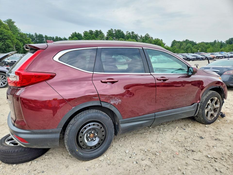 Photo 3 from auction – 2017 HONDA CR-V with VIN 2HKRW2H51HH647443