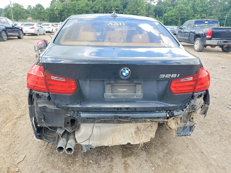 Photo 6 from auction – 2013 BMW 328 with VIN WBA3C1C56DF441858