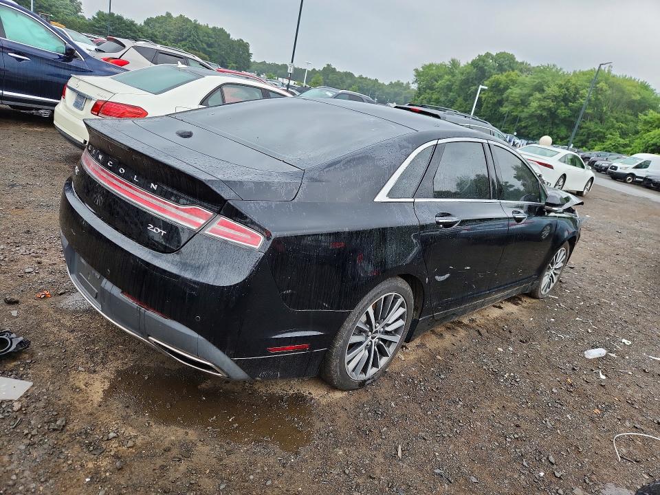 Photo 3 from auction – 2017 LINCOLN MKZ with VIN 3LN6L5A96HR664080