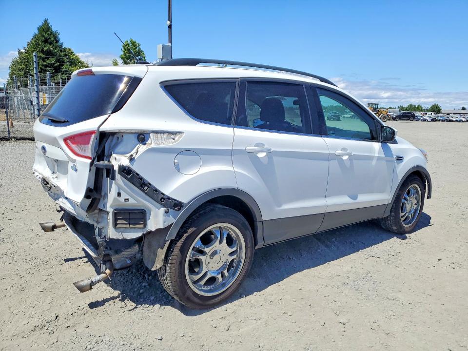 Photo 3 from auction – 2015 FORD ESCAPE with VIN 1FMCU9G92FUC64313