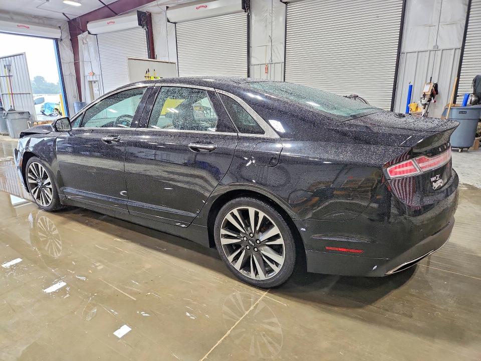 Photo 2 from auction – 2017 LINCOLN MKZ with VIN 3LN6L5C99HR625187