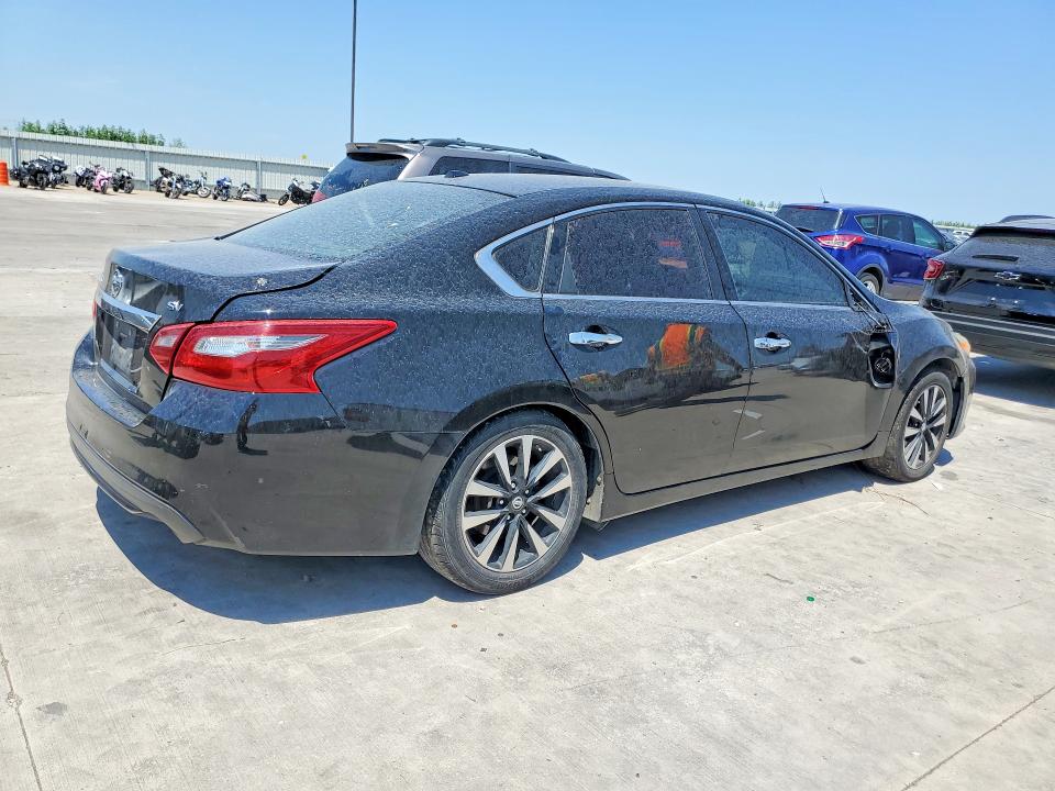 Photo 3 from auction – 2018 NISSAN ALTIMA with VIN 1N4AL3AP0JC267654