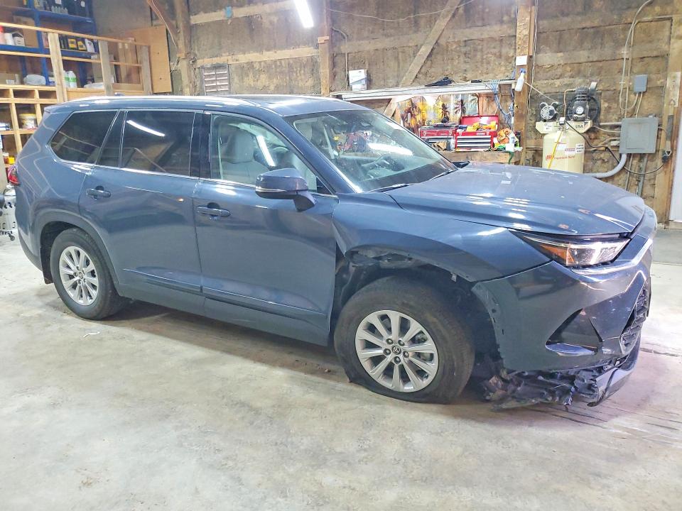 Photo 4 from auction – 2026 TOYOTA GRAND HIGHLANDER with VIN 5TDAAAB57TS107449