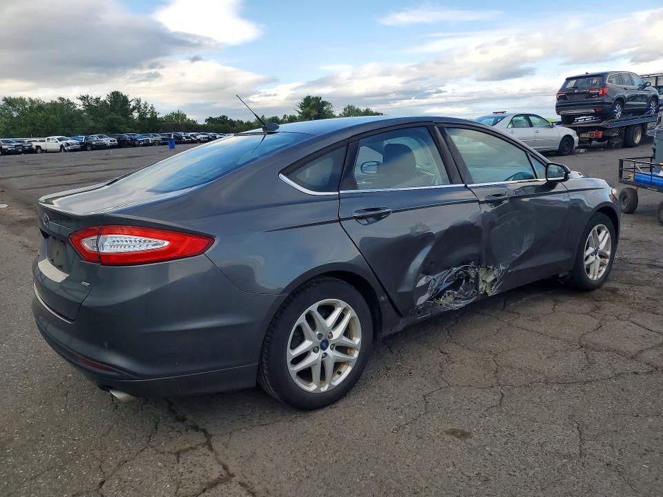 Фото 3 с аукциона – 2016 FORD FUSION с VIN 3FA6P0H70GR129248