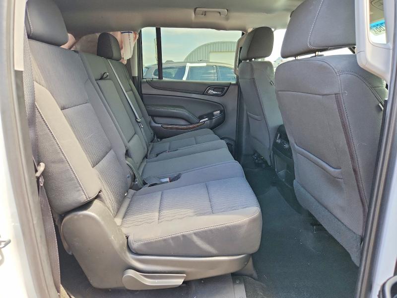 Photo 11 from auction – 2018 CHEVROLET SUBURBAN with VIN 1GNSCGKC4JR393828