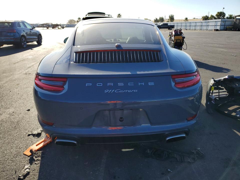 Photo 6 from auction – 2018 PORSCHE 911 with VIN WP0AA2A98JS105840