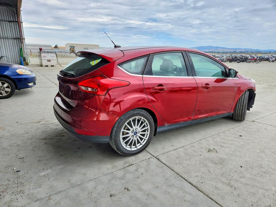 Photo 3 from auction – 2015 FORD FOCUS with VIN 1FADP3R43FL222095