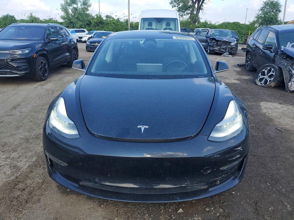 Photo 5 from auction – 2018 TESLA MODEL 3 with VIN 5YJ3E1EA2JF171468