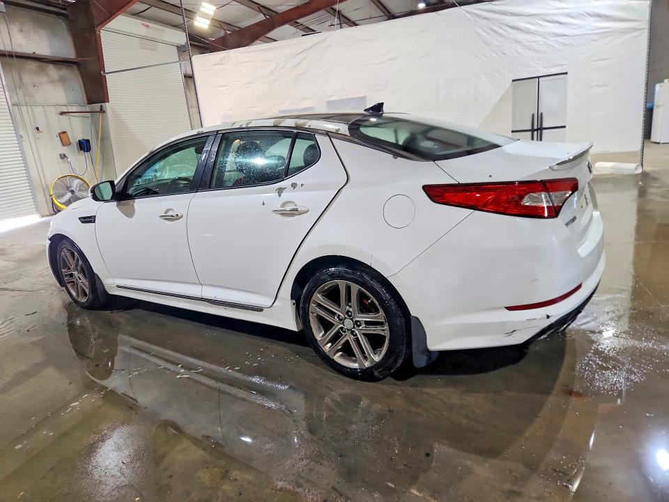 Снимка 2 от търг – 2013 KIA OPTIMA с VIN 5XXGR4A60DG098711