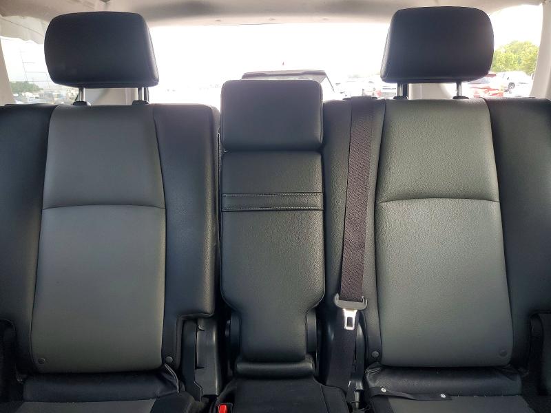 Photo 10 from auction – 2019 TOYOTA 4RUNNER with VIN JTEBU5JR9K5614795