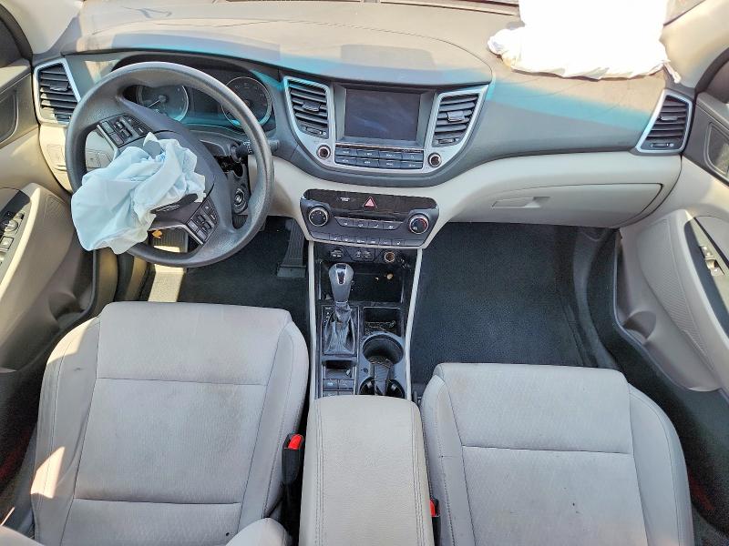 Photo 8 from auction – 2018 HYUNDAI TUCSON with VIN KM8J33A48JU736771