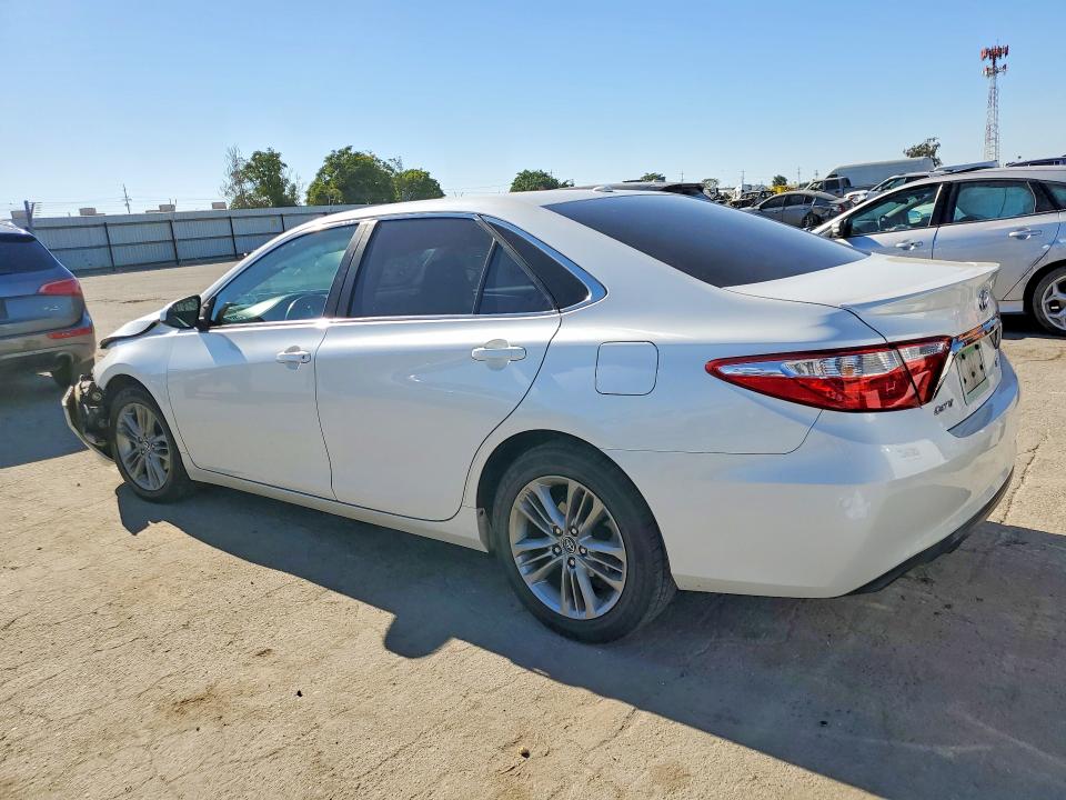 Фото 2 с аукциона – 2015 TOYOTA CAMRY с VIN 4T1BF1FK3FU012985