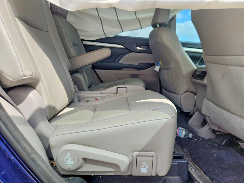 Фото 11 с аукциона – 2015 TOYOTA HIGHLANDER с VIN 5TDKKRFH6FS069768