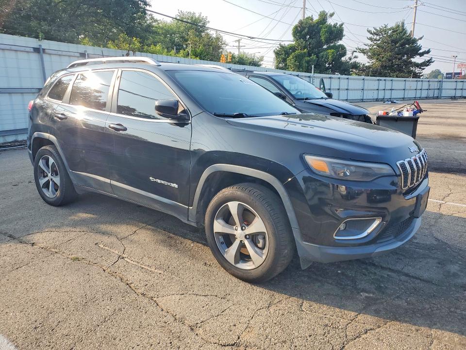 Photo 4 from auction – 2019 JEEP CHEROKEE with VIN 1C4PJMDN5KD292670