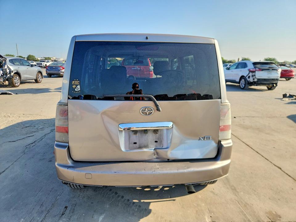 Photo 6 from auction – 2006 SCION XB with VIN JTLKT324664104659