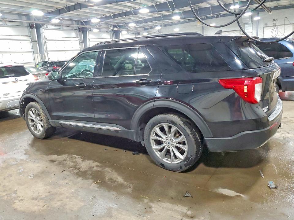 Photo 2 from auction – 2021 FORD EXPLORER with VIN 1FMSK8DH5MGC30000