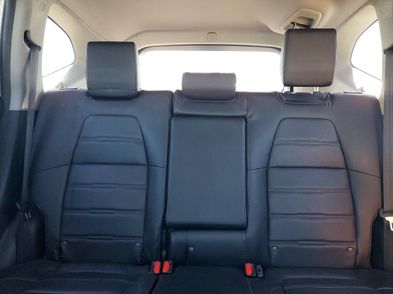 Photo 10 from auction – 2017 HONDA CR-V with VIN 7FARW1H88HE043153