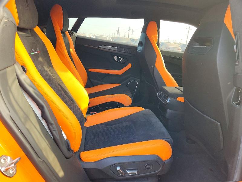 Photo 11 from auction – 2022 LAMBORGHINI URUS with VIN ZPBUA1ZL2NLA21237