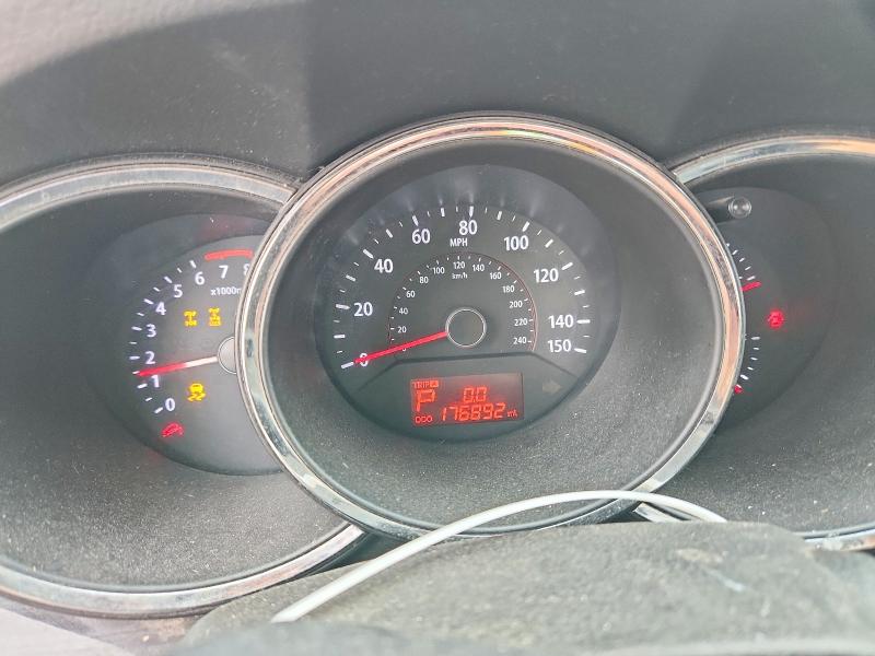 Photo 9 from auction – 2013 KIA SORENTO with VIN 5XYKTCA64DG311726