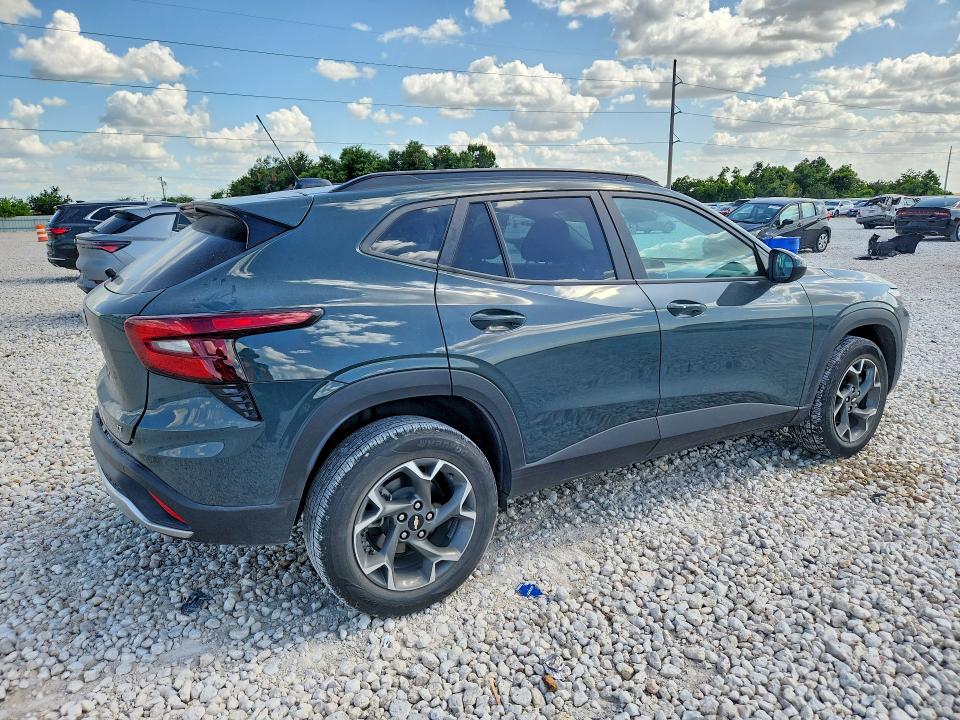 Photo 3 from auction – 2025 CHEVROLET TRAX with VIN KL77LHEP0SC068730