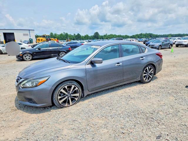 NISSAN ALTIMA 2017 with VIN 1N4AL3APXHC158497 - Photo from auction