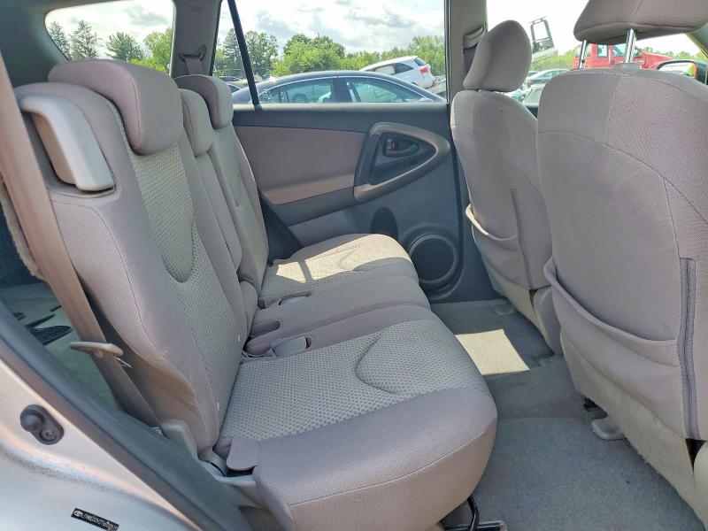 Photo 11 from auction – 2007 TOYOTA RAV4 with VIN JTMBD33V276033515