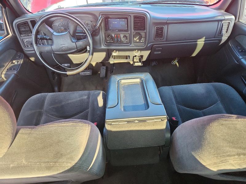 Снимка 8 от търг – 2003 CHEVROLET SILVERADO с VIN 2GCEC19VX31104182
