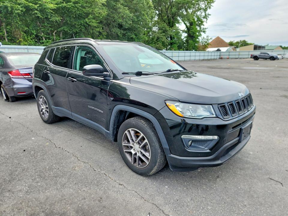 Photo 4 from auction – 2018 JEEP COMPASS with VIN 3C4NJCBB4JT186486