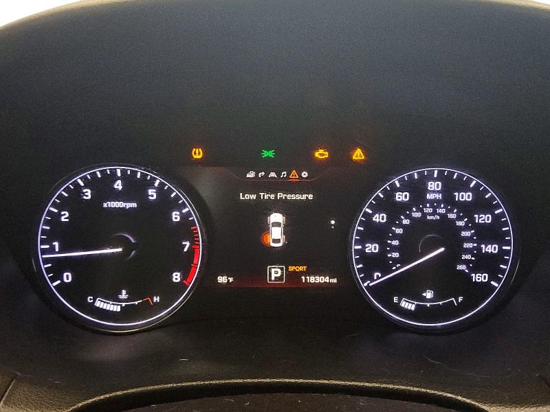 Photo 9 from auction – 2015 HYUNDAI GENESIS with VIN KMHGN4JF1FU062207