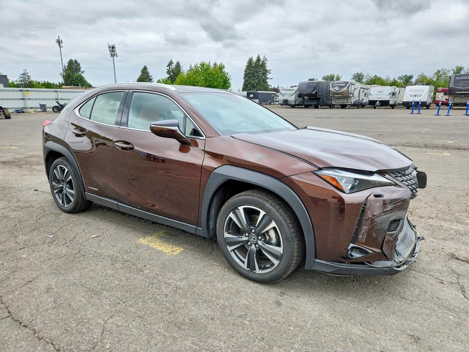 Photo 4 from auction – 2019 LEXUS UX with VIN JTHU9JBHXK2019760
